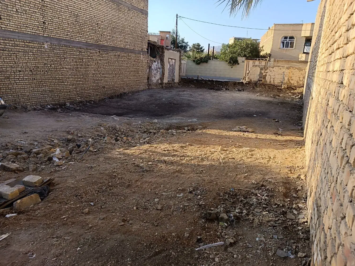 فروش زمین مسکونی|فروش زمین و ملک کلنگی|پیر بکران, |دیوار