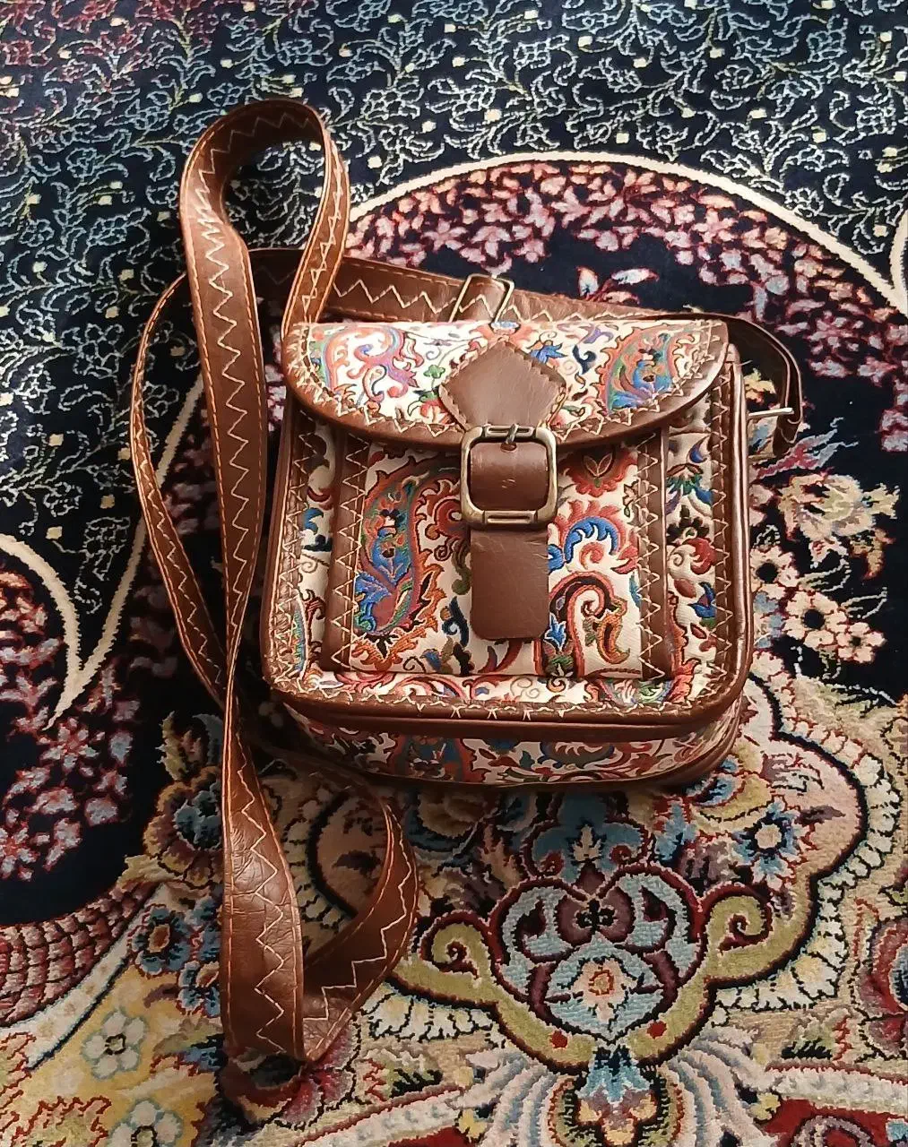 کیف|کیف، کفش، کمربند|اندیشه, شهرک کوثر|دیوار