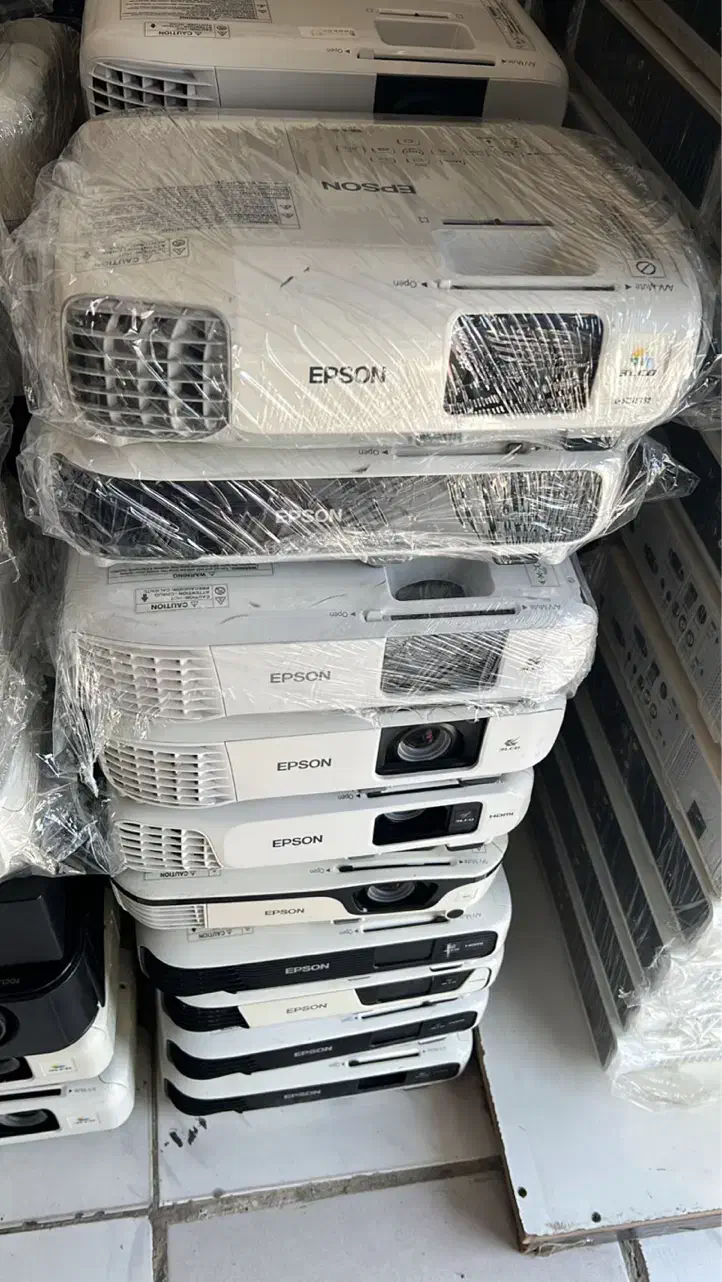 ویدیو پرژکتور عمده ویژه مدارس|تلویزیون و پروژکتور|بندر گناوه, |دیوار