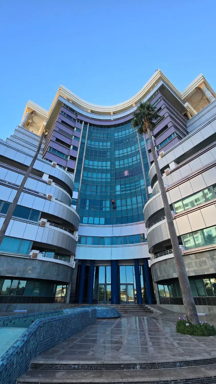 کار در ارتفاع راپل پیچ رولپلاک شست و شو|خدمات پیشه و مهارت|کیش, |دیوار