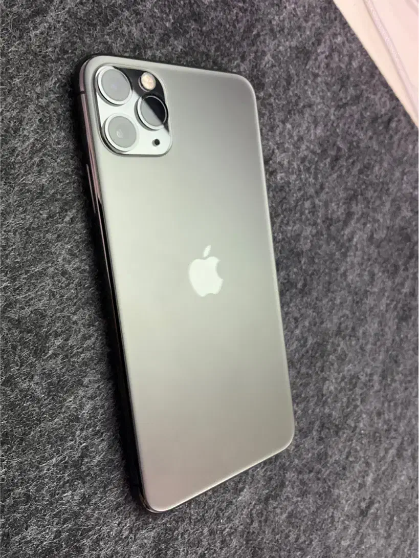 iPhone 11 Pro max|موبایل|خرم‌آباد, |دیوار