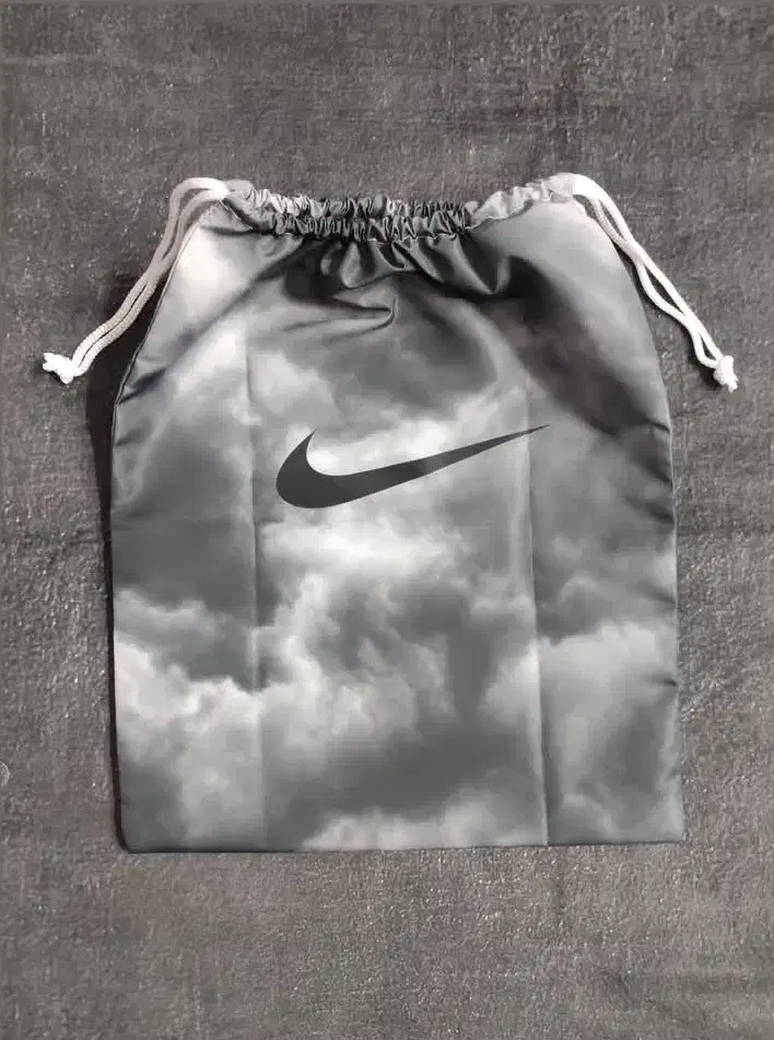 شوز بگ|تجهیزات ورزشی|تهران, عبدل‌آباد|دیوار