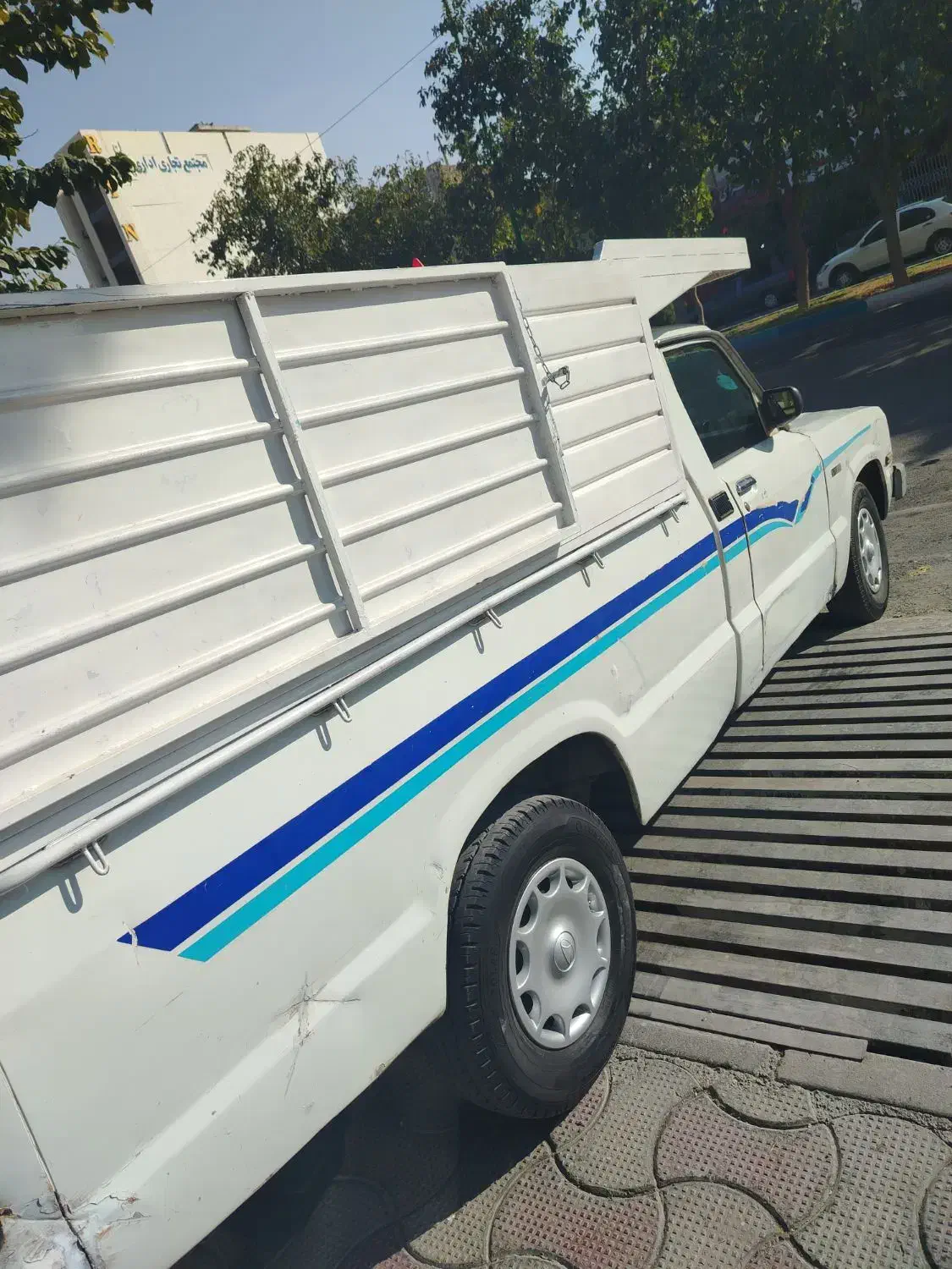 مزدا 84 سفید انژکتور|خودرو سواری و وانت|اصفهان, ابر|دیوار