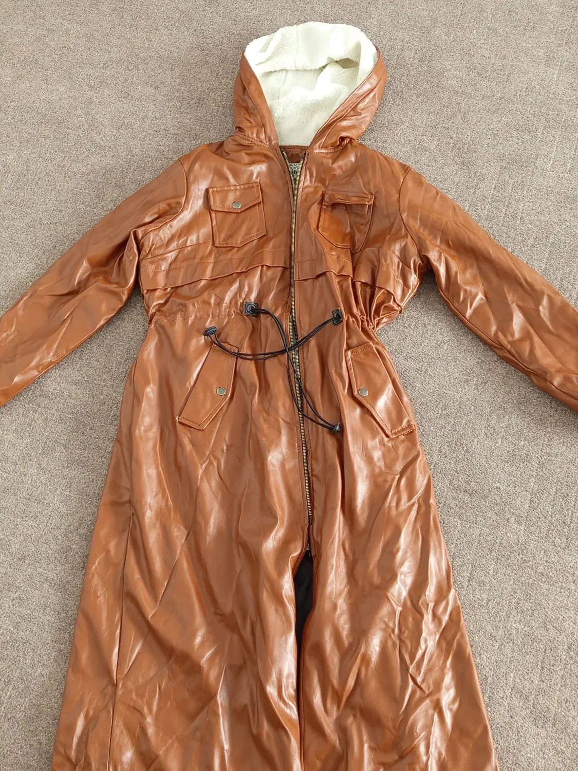 کت چرم|لباس|مریوان, |دیوار