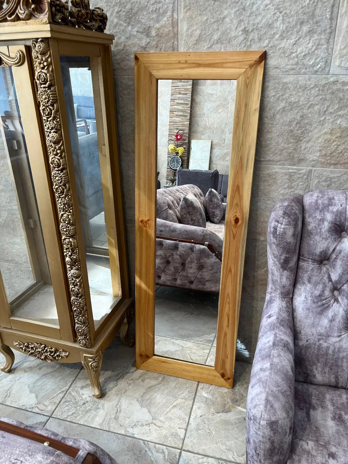 آینه ایستاده|آینه|نجف‌آباد, ۲۲ بهمن|دیوار