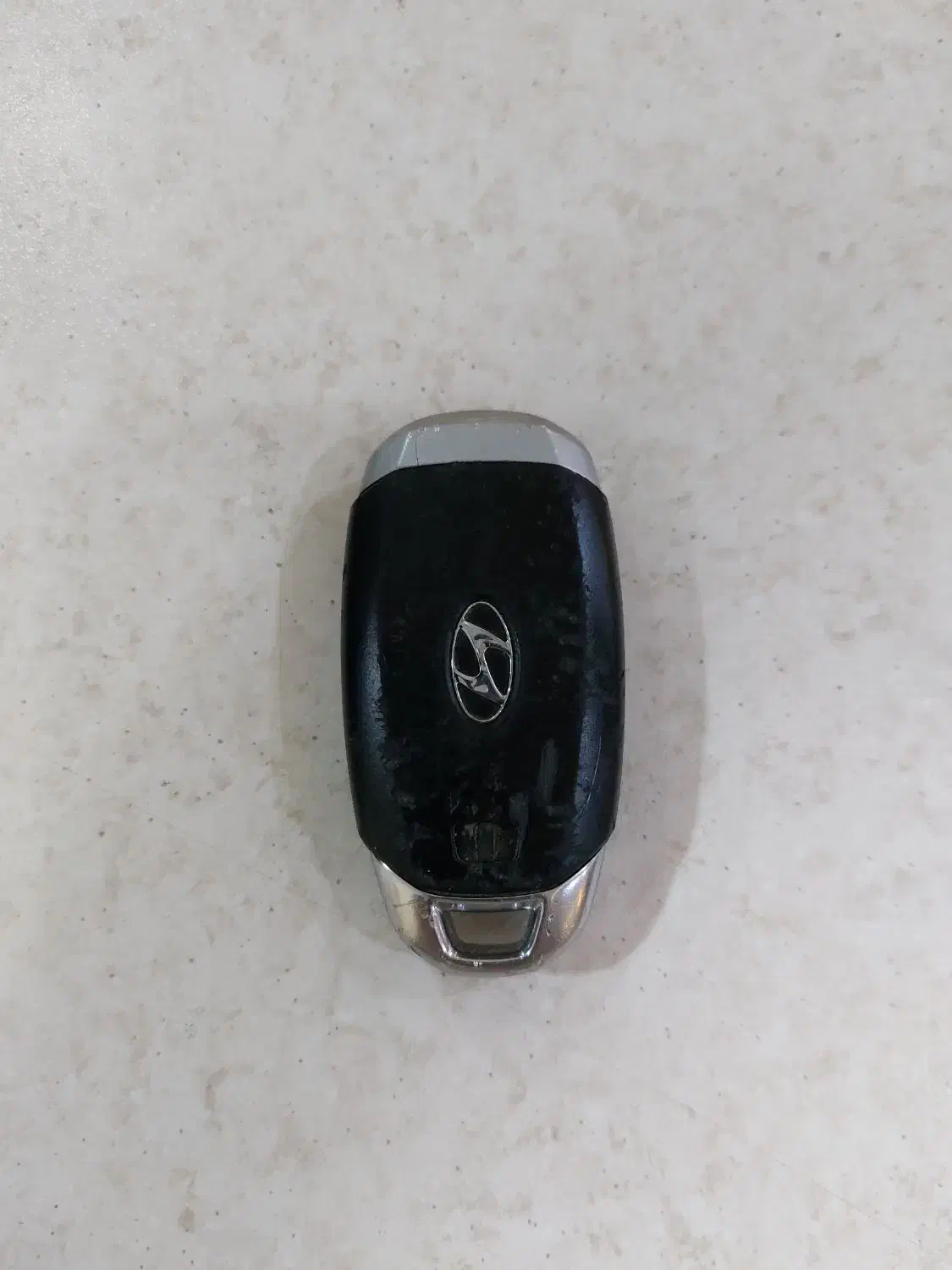 ریموت هیوندا|اشیا|شیراز, درکی|دیوار