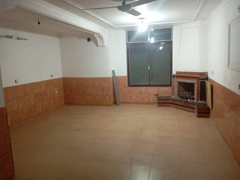 اجاره ملک تجاری شیک بسیار پاخور خوب|اجارهٔ مغازه و غرفه|ساری, |دیوار