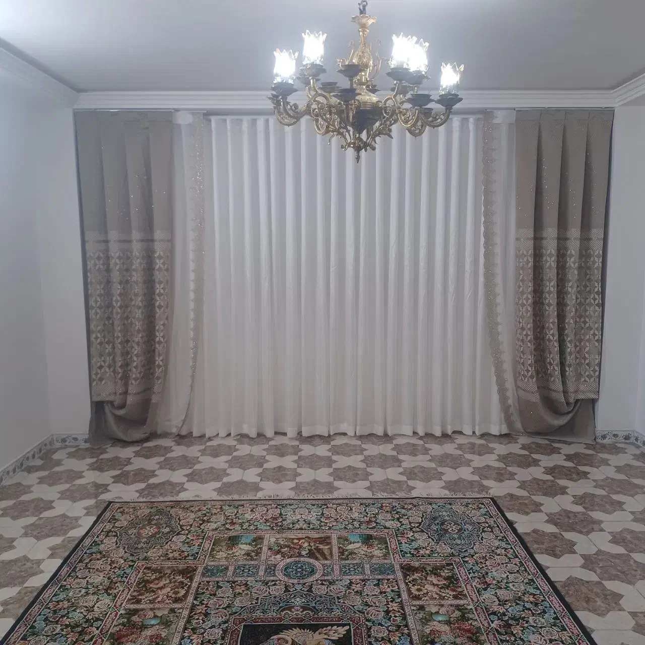 دوخت و نصب انواع پرده پانچ مینی مال زبرا...|خدمات پیشه و مهارت|قرچک, باقرآباد|دیوار