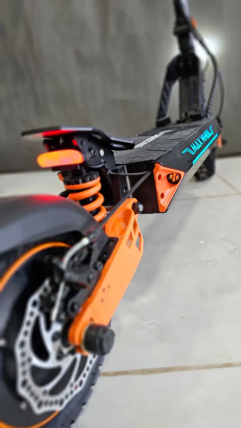 اسکوتر برقی پرقدرت بدنه آلمینیوم|دوچرخه، اسکیت، اسکوتر|تهران, فلسطین (میدان انقلاب)|دیوار