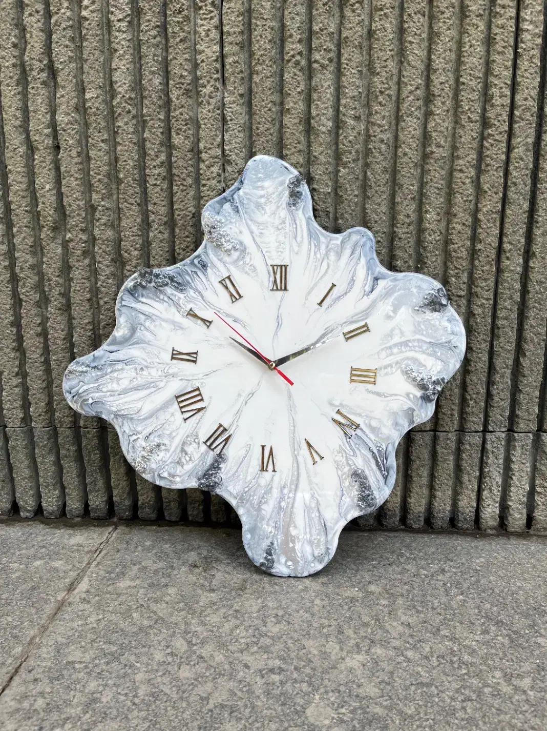 ساعت رزینی تخفیف ویژه|ساعت دیواری و تزئینی|تهران,  امام زاده قاسم (نیاوران)|دیوار