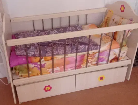 کمدو تخت بچه|تخت و سرویس خواب|طرقبه, |دیوار