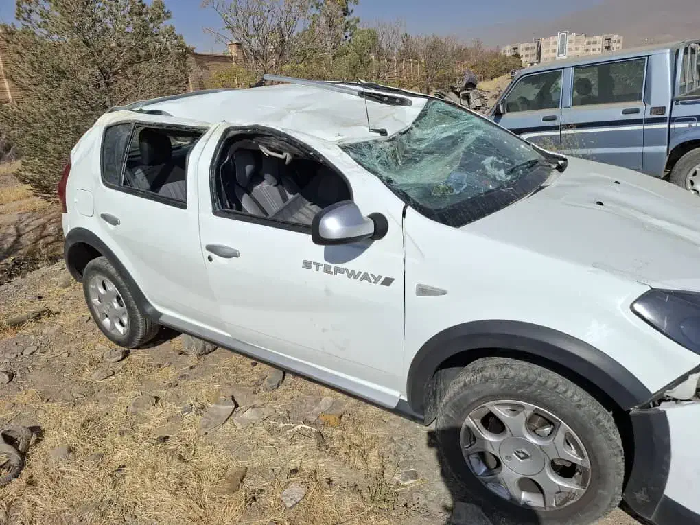 ماشین کم کار کارمندی تک برگ سند|خودرو سواری و وانت|مشهد, حرم مطهر رضوی|دیوار