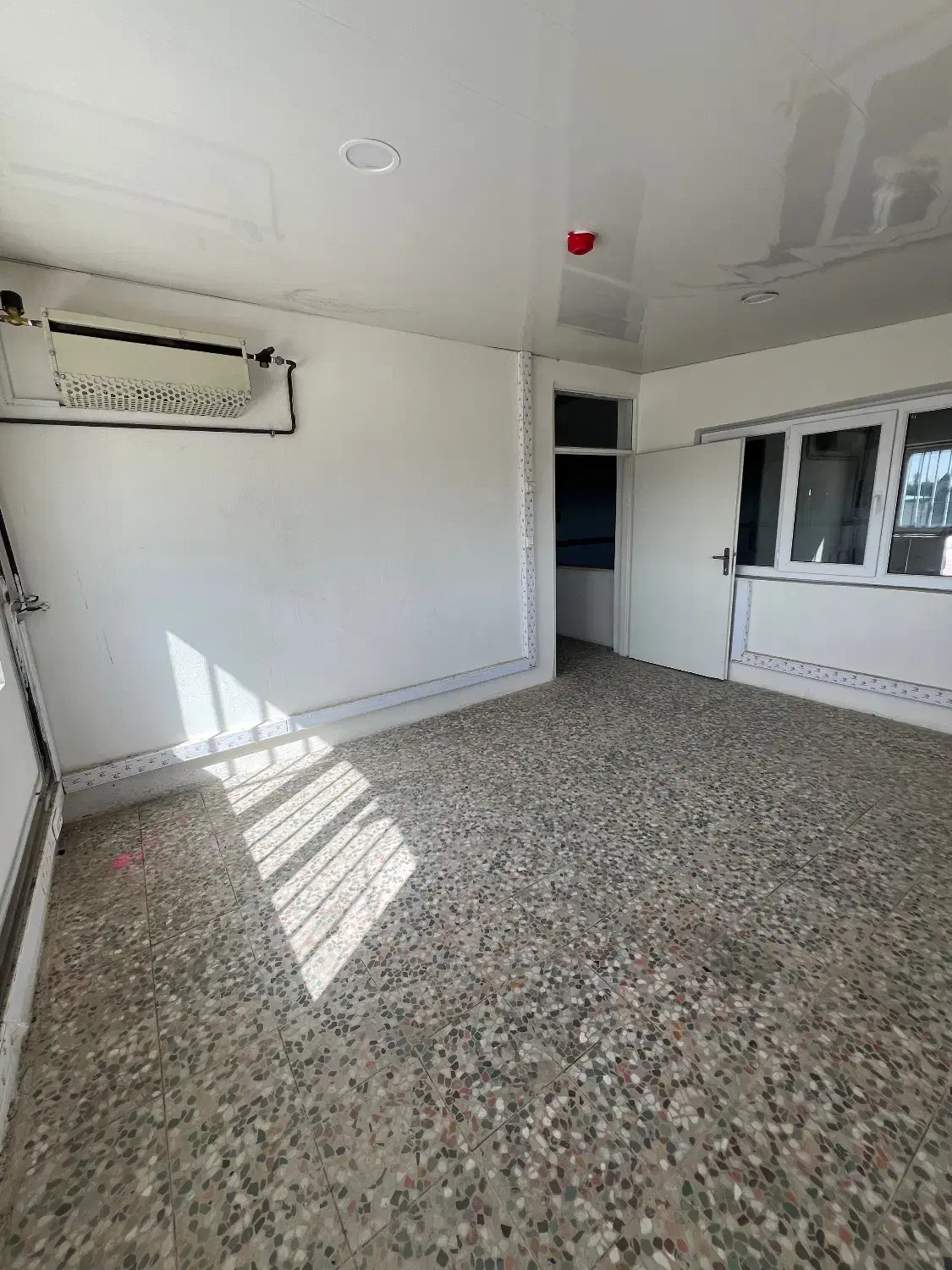 ۲۰۰۰زمین ۱۵۸۰ متر سوله محمدشهر با پروانه صنعت معدن|فروش دفتر صنعتی، کشاورزی، تجاری|محمدشهر, عباس آباد|دیوار