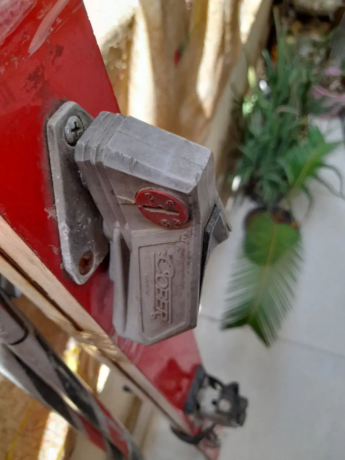 چوب اسکی|ورزش‌های زمستانی|پرند, فاز ۵|دیوار