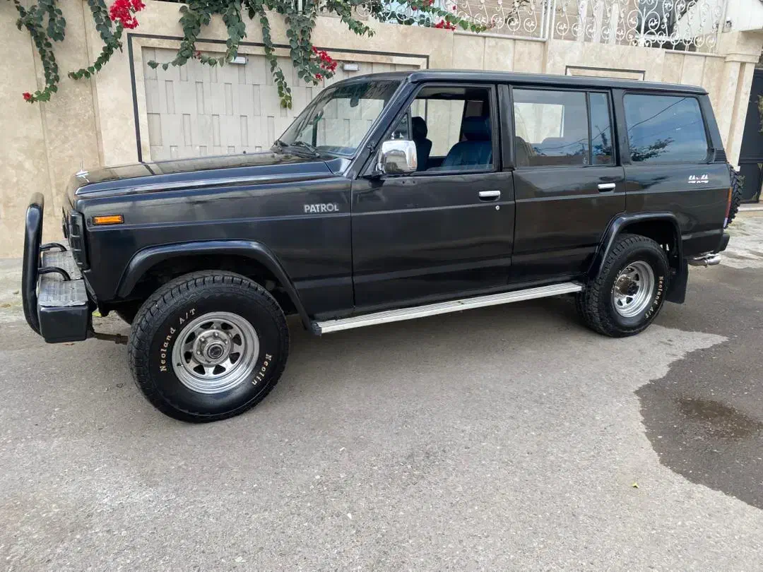 پاترول ۴درب شش سیلندر مدل ۷۳|خودرو سواری و وانت|رشت, حومه رشت|دیوار