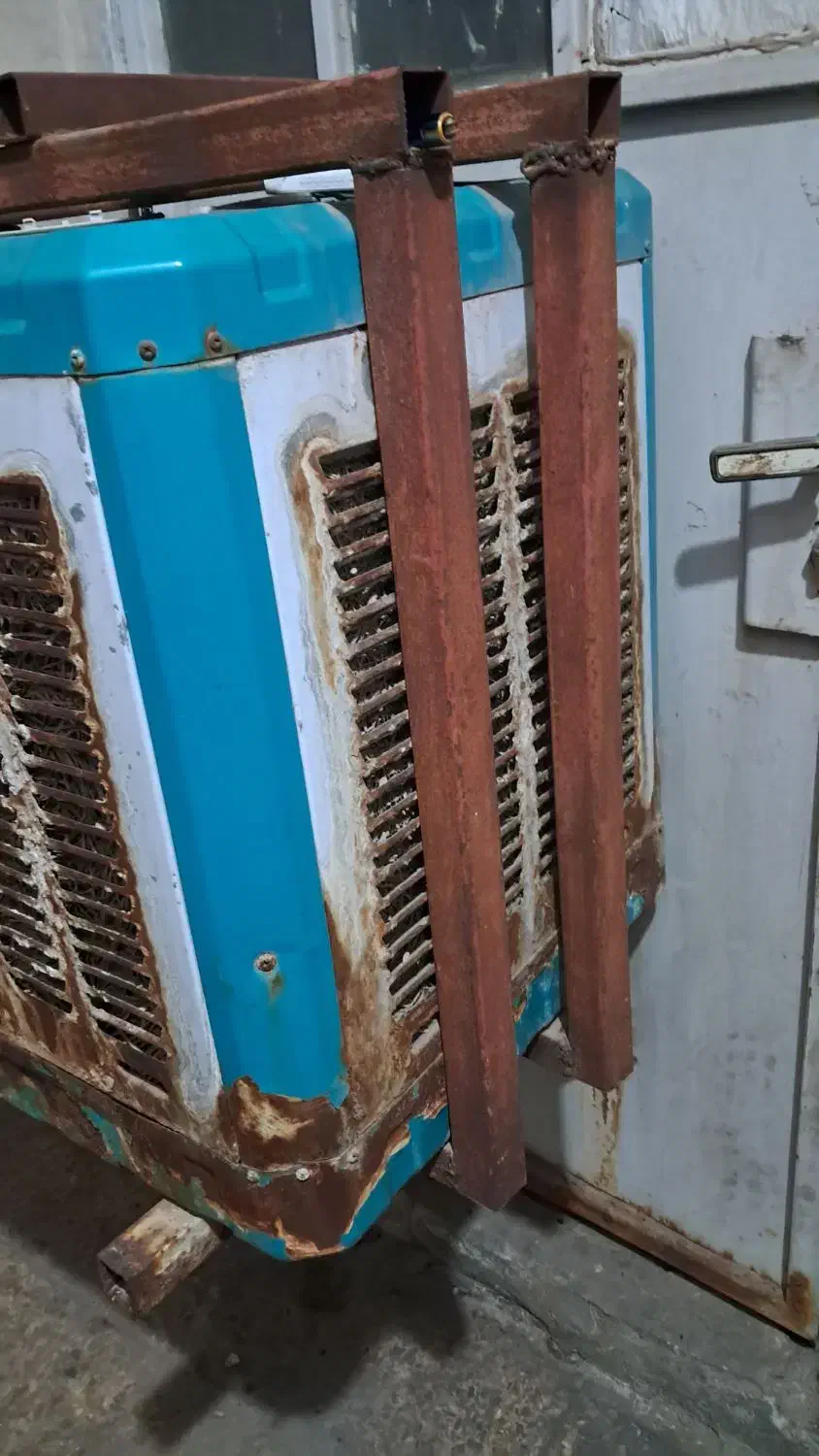 کولر ابی|کولر آبی|اهواز, کارون|دیوار