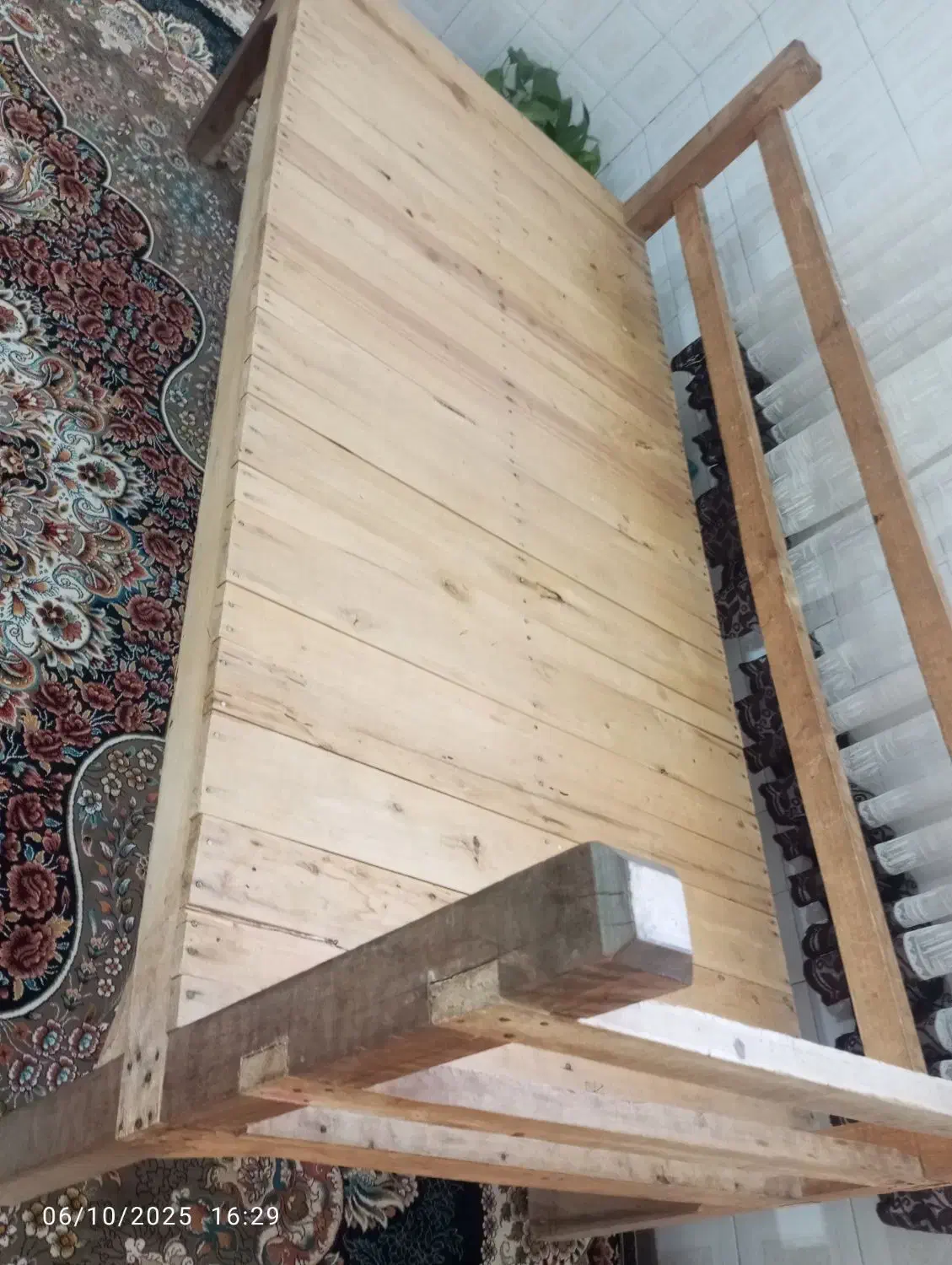 تخت چوبی|تخت و سرویس خواب|تنکمان, |دیوار