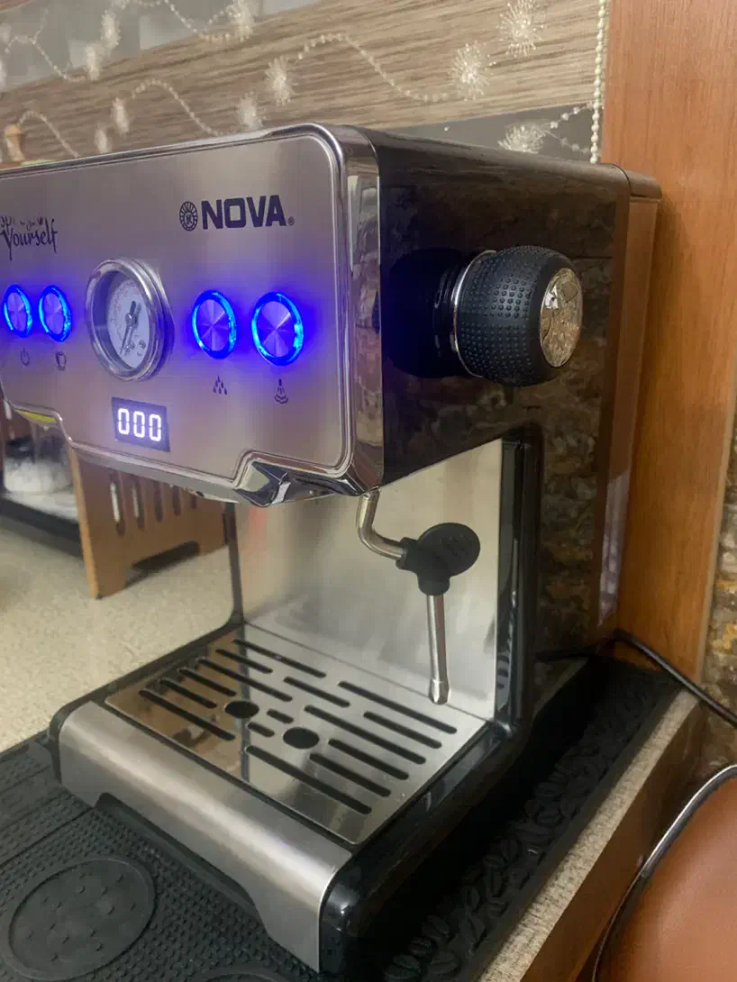 اسپرسوساز نیمه صنعتی نوا ۱۲۸ و آسیاب n600|سماور، چای‌ساز، قهوه‌ساز|اصفهان, ارغوانیه|دیوار