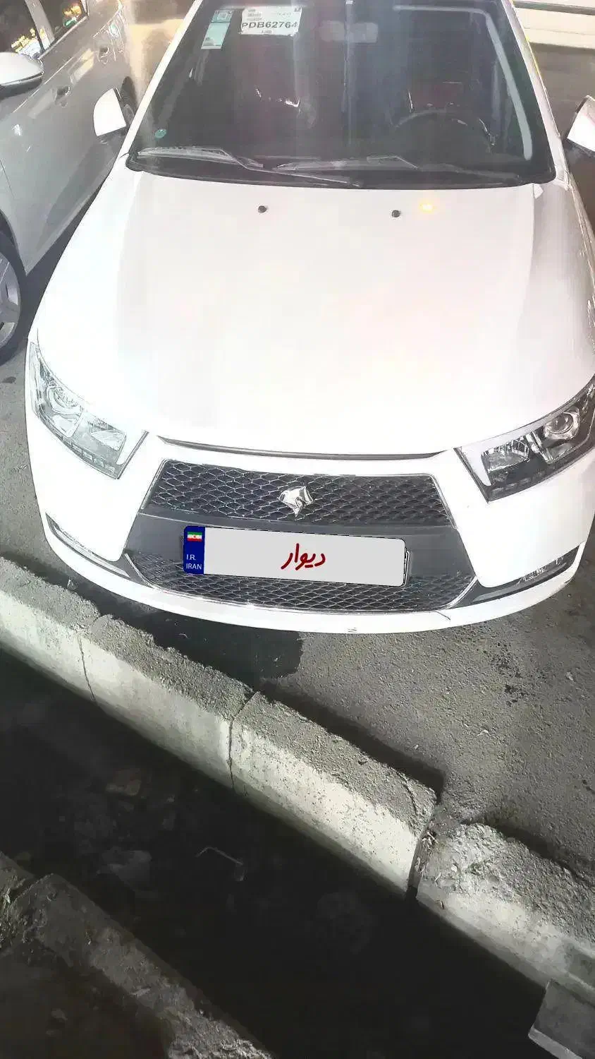 دناپلاس تیپ ۱ مدل ۴۰۲|خودرو سواری و وانت|بروجرد, |دیوار