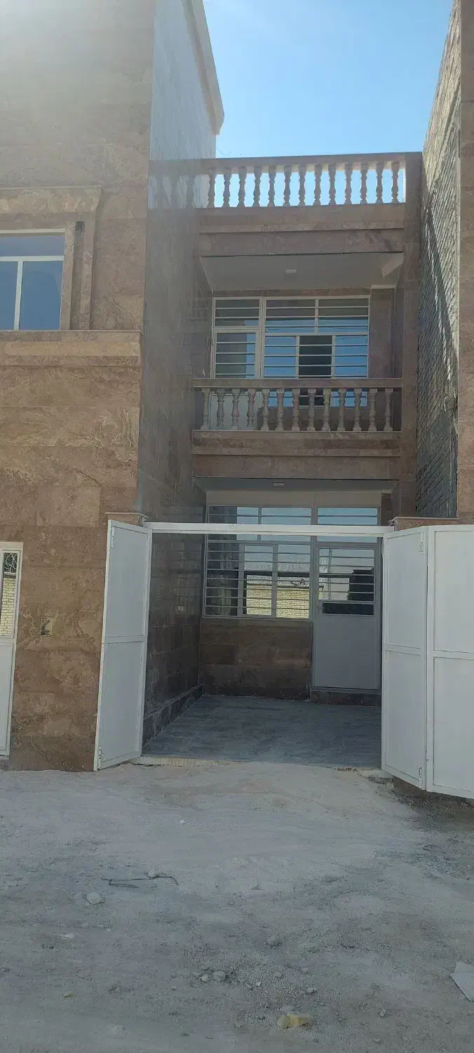 خانه گردخون صدمتری با سند پایانکار|فروش خانه و ویلا|شیراز, کفترک|دیوار