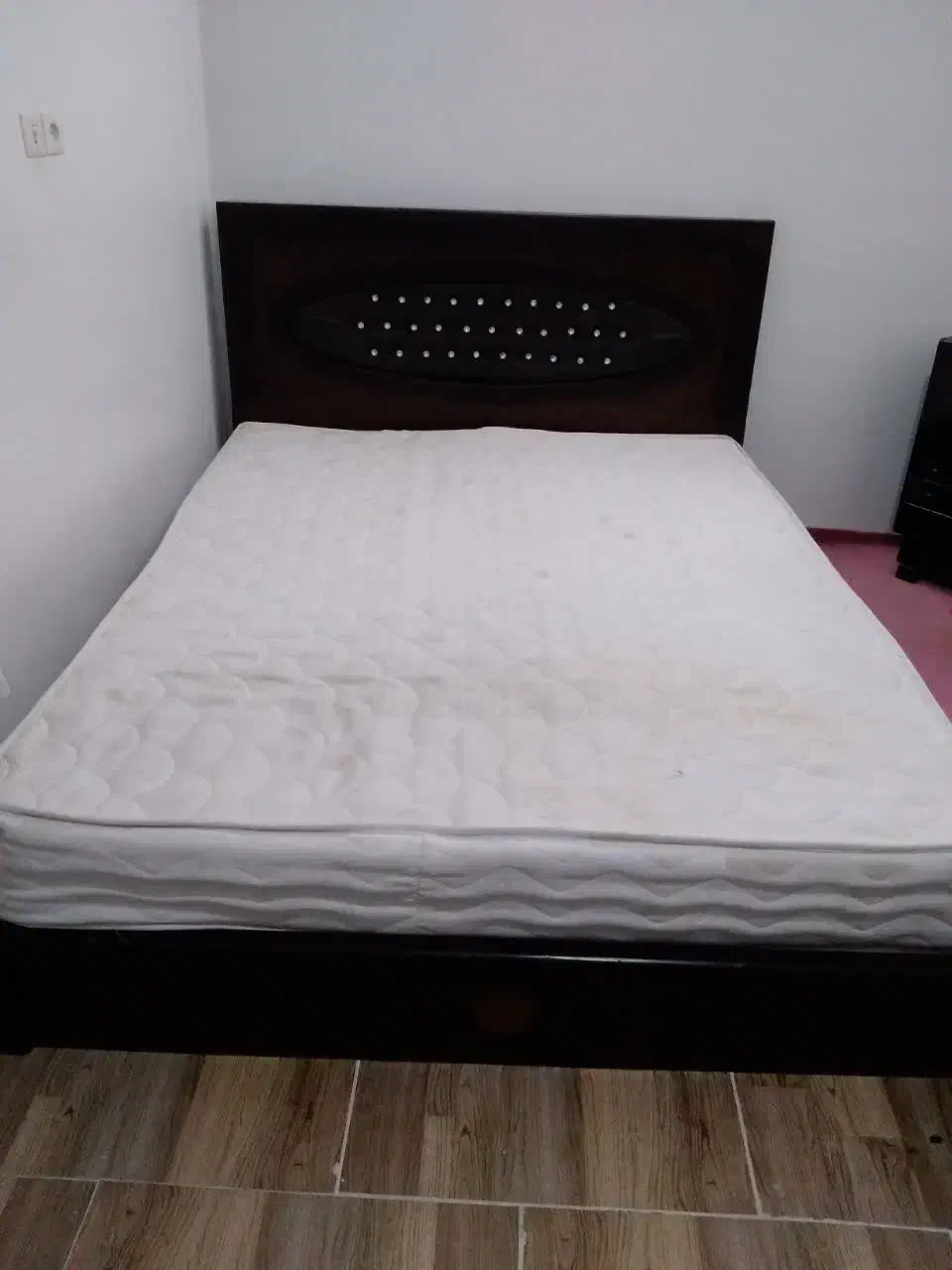 سرویس خواب|تخت و سرویس خواب|بروجرد, |دیوار