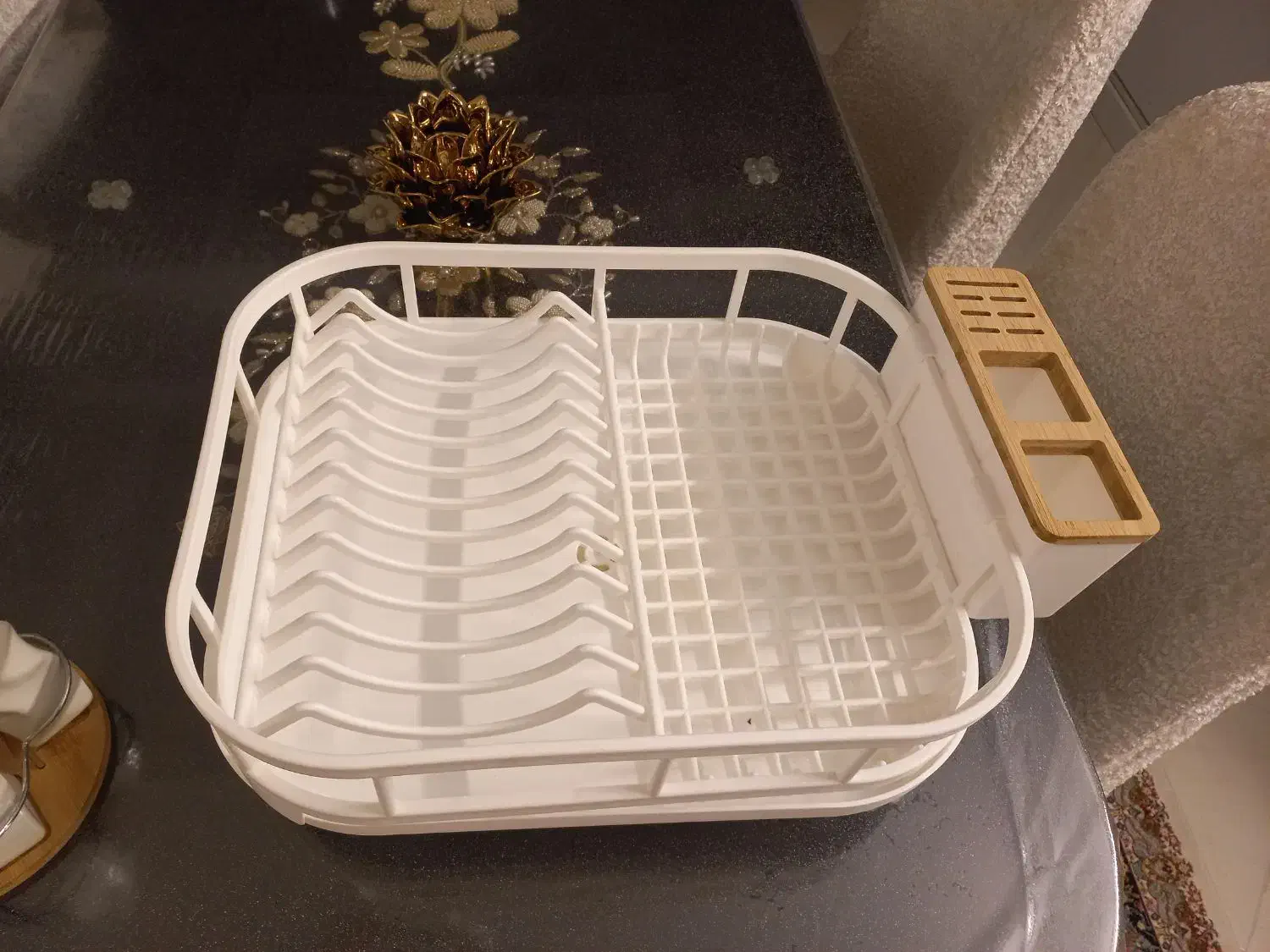 آب چکان|آب‌چکان و نظم‌دهنده ظروف|رشت, لاکانی|دیوار