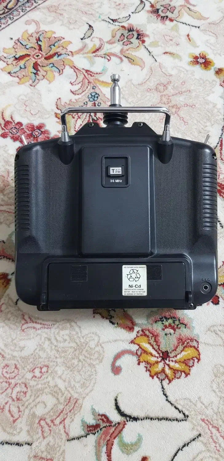 رادیو کنترل ۴ کانال|اسباب‌بازی بچه|قم, شهرک فاطمیه|دیوار