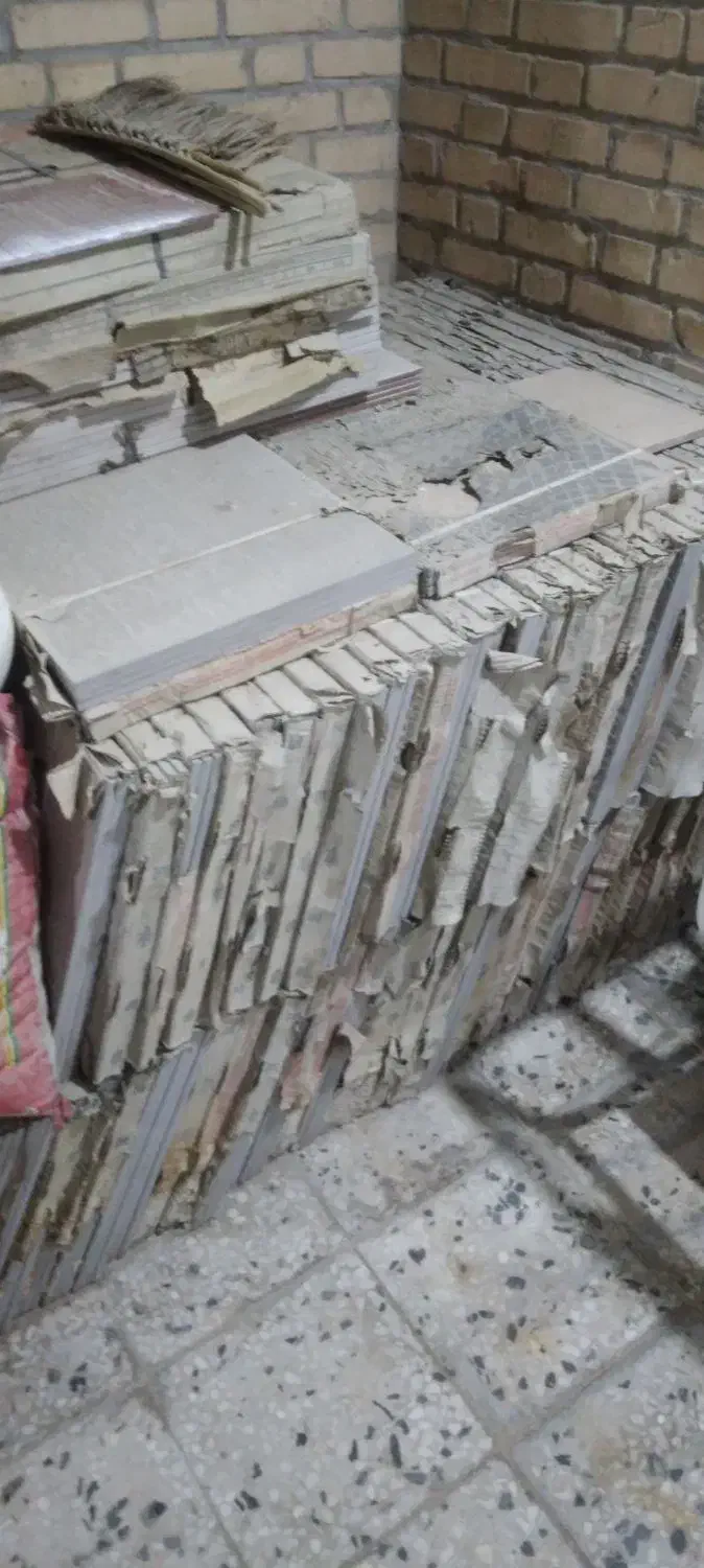 مقداری کاشی گرانیت سفارش اصفهان(در شادگان)|حراج|شادگان, |دیوار