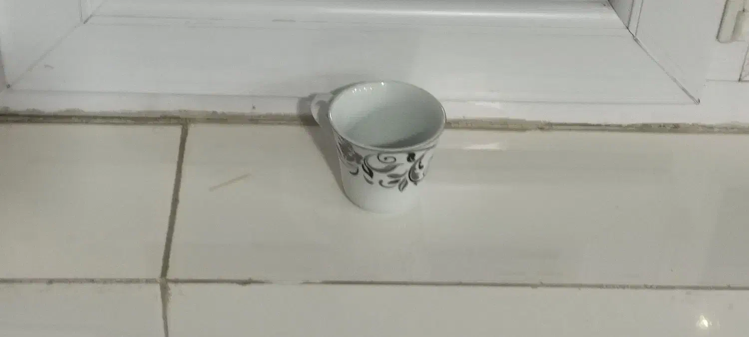 یک دست فنجان دوعددجاقاشقی ده عددشراب خوری|ظروف سرو و پذیرایی|بیجار, |دیوار