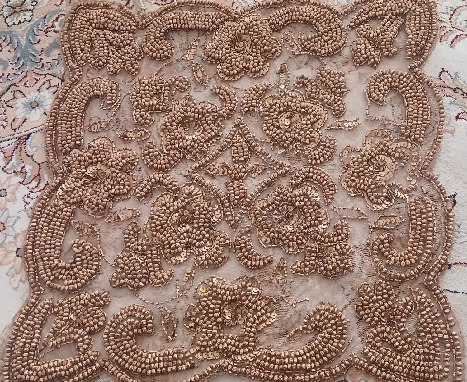 رومیزی منجوق دوزی|پرده، رانر، رومیزی|یزد, |دیوار