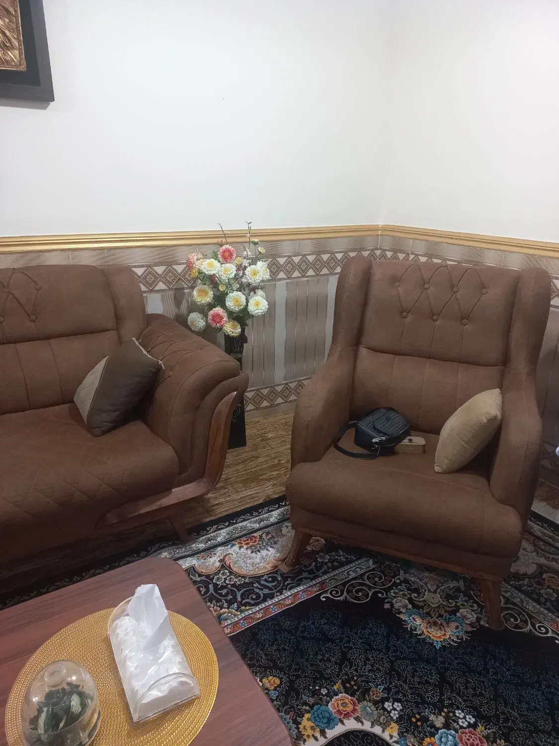 فروش یه دست مبل  درحد نو تمیز وشیک فقط ۲۰ میلیون|مبلمان خانگی و میز عسلی|بندر امام خمینی, |دیوار