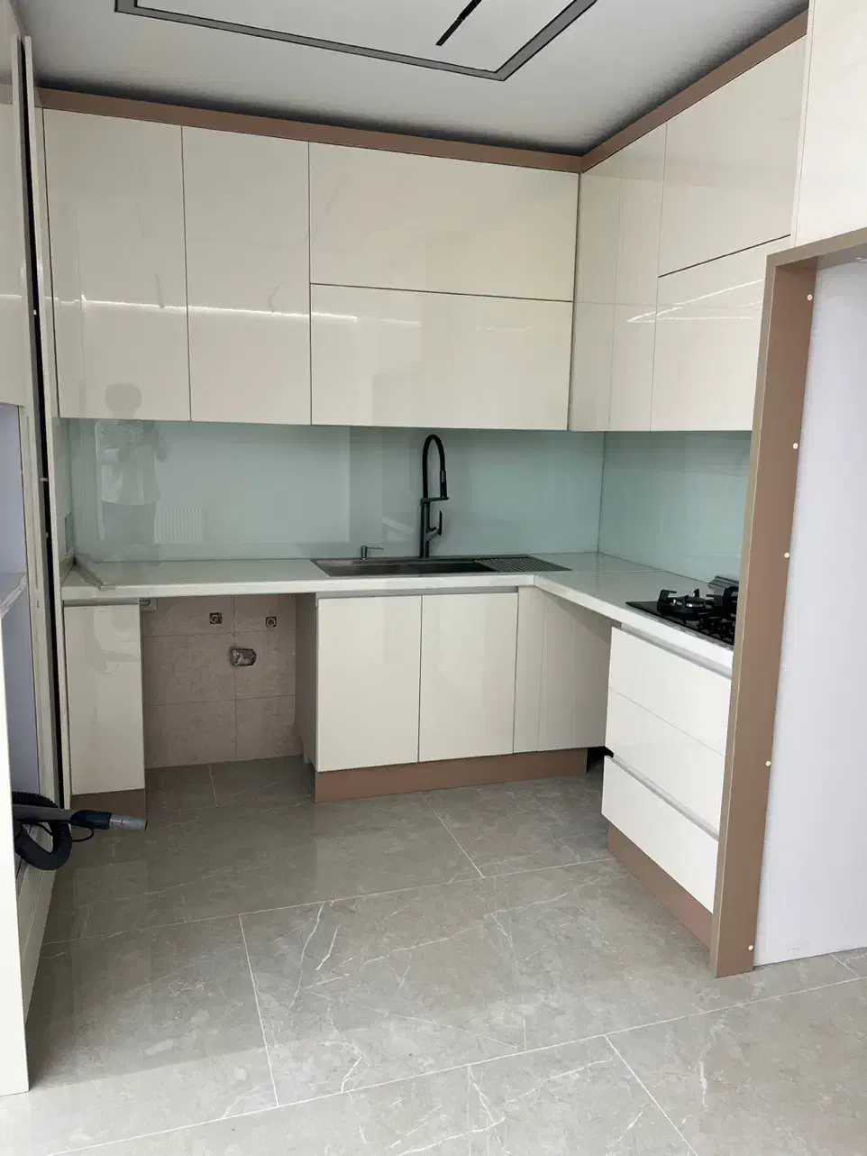 ۸۰متر آپارتمان شیک در سعادت اباد