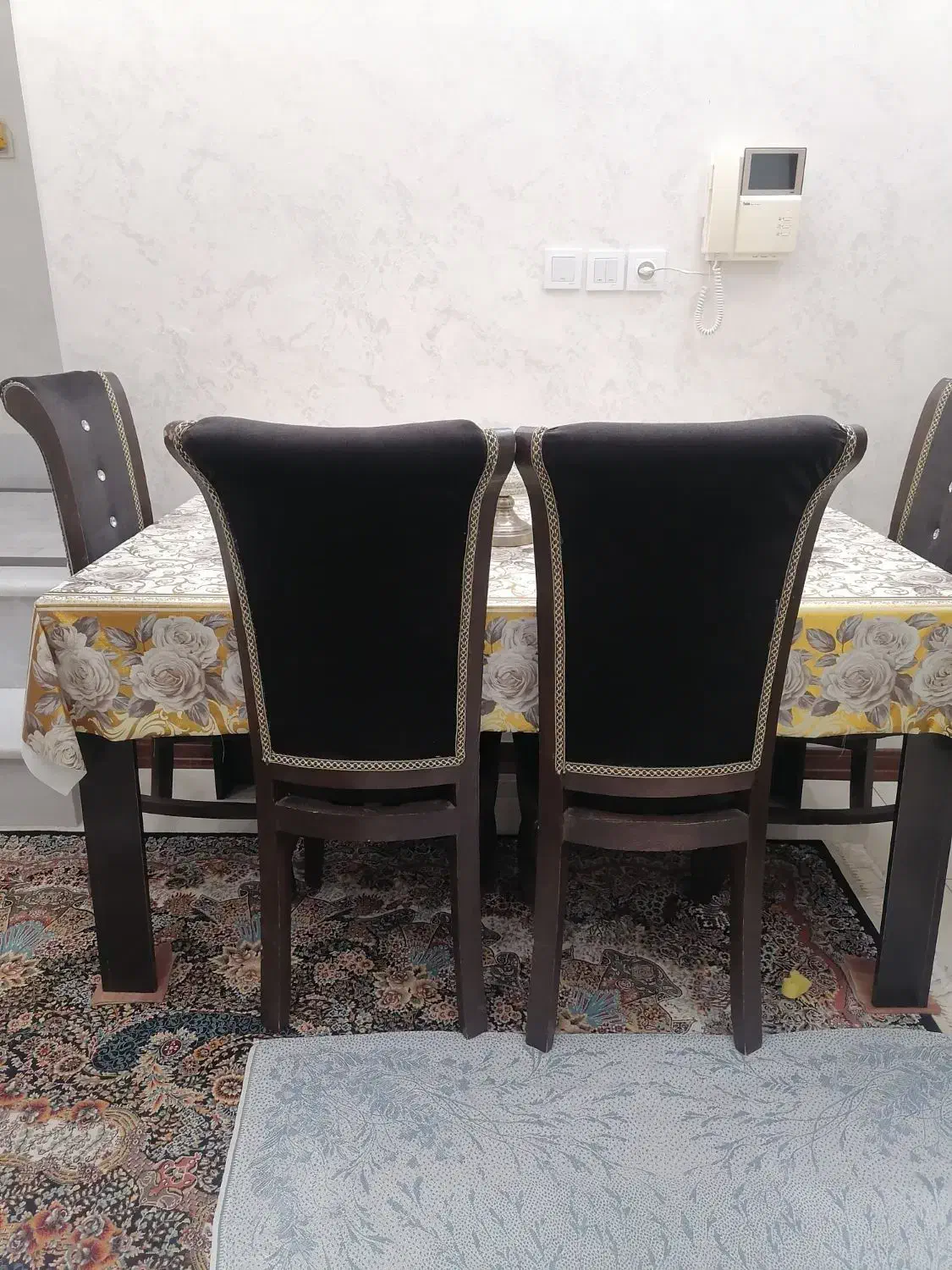 میز نهار خوری 6 نفره با شیشه 6 میل قیمت 7 تومن|میز و صندلی غذاخوری|قائمشهر, |دیوار