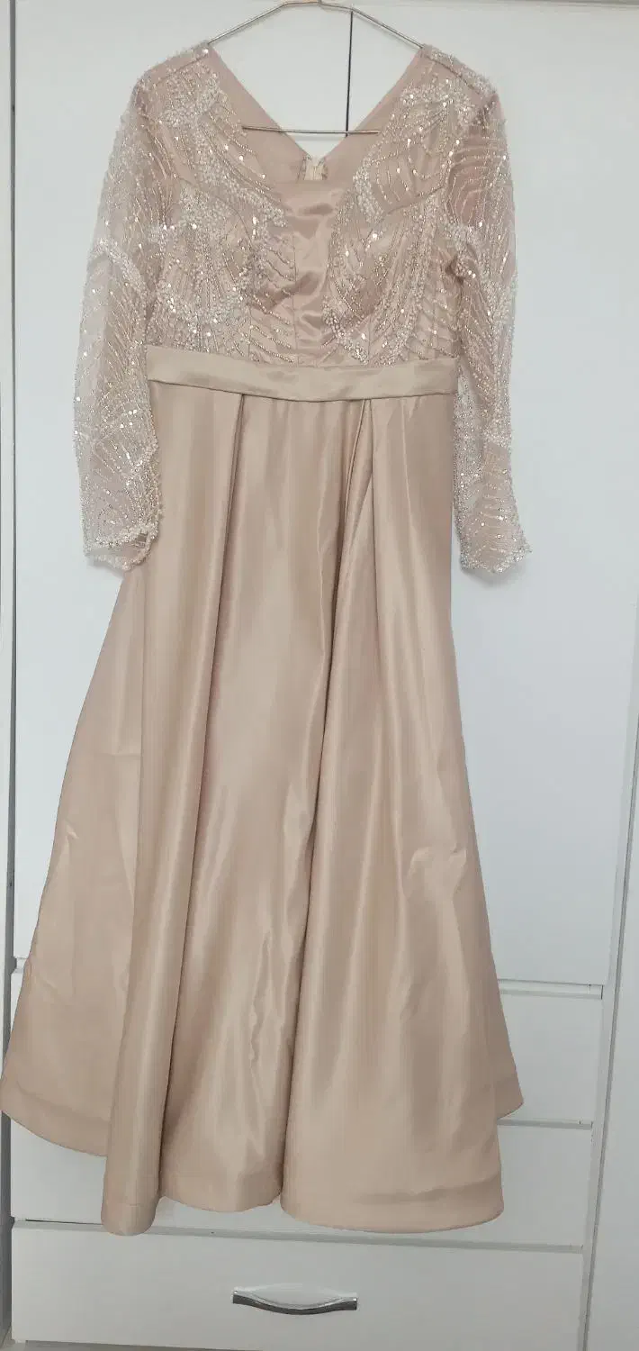 لباس مجلسی|لباس|بیرجند, |دیوار