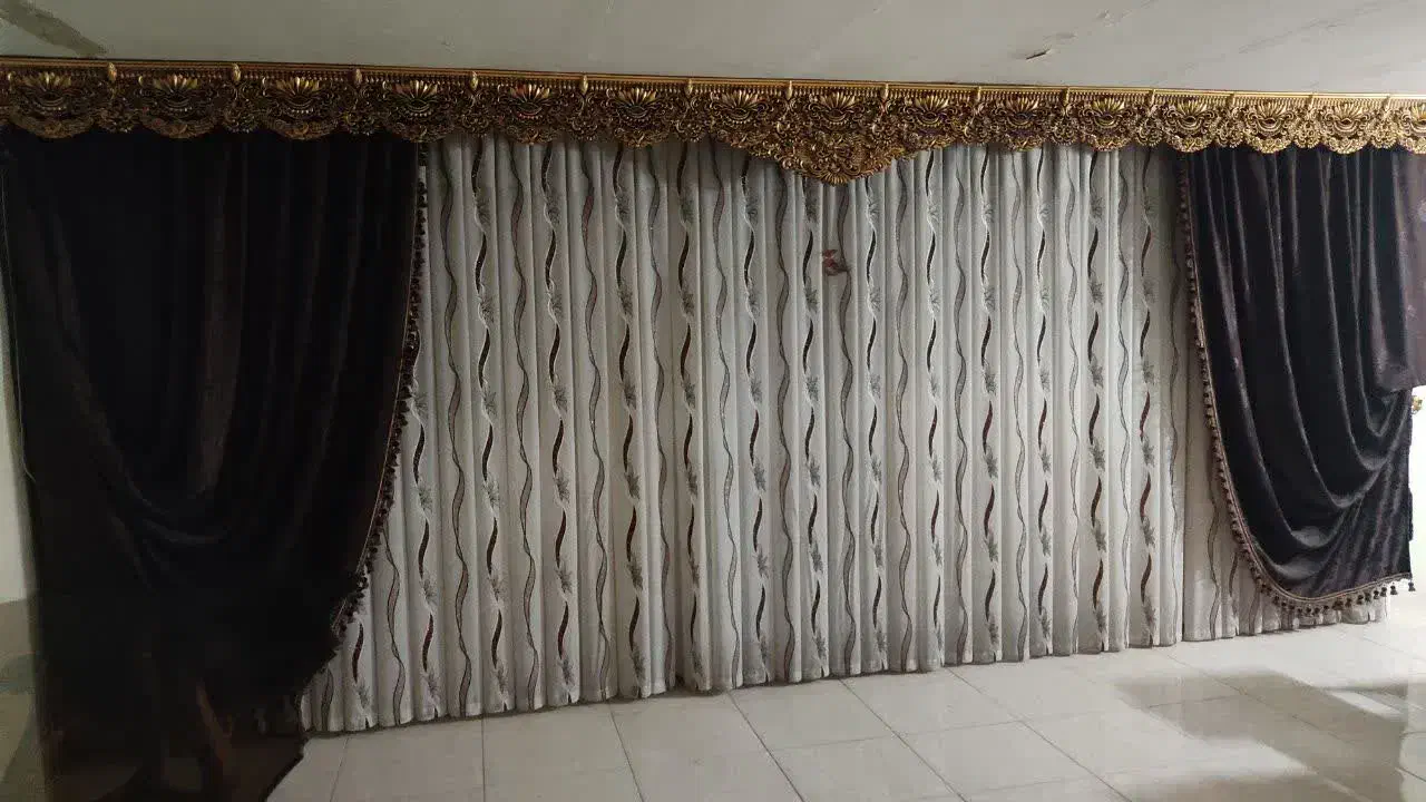 پرده شیک و در حد نو با تمام وسایل|پرده، رانر، رومیزی|شاهین‌شهر, شهرک سایت|دیوار