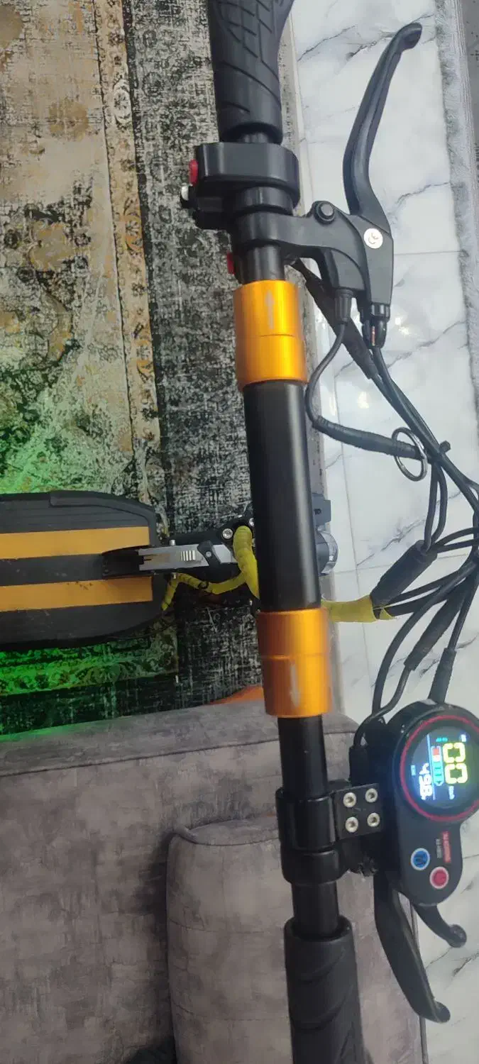 اسکوتر برقی در حد نو|دوچرخه، اسکیت، اسکوتر|سیرجان, |دیوار