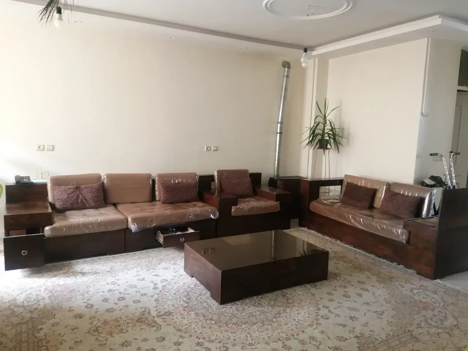 مبلمان تخت و کمد|مبلمان خانگی و میز عسلی|شاهین‌شهر, عطار|دیوار