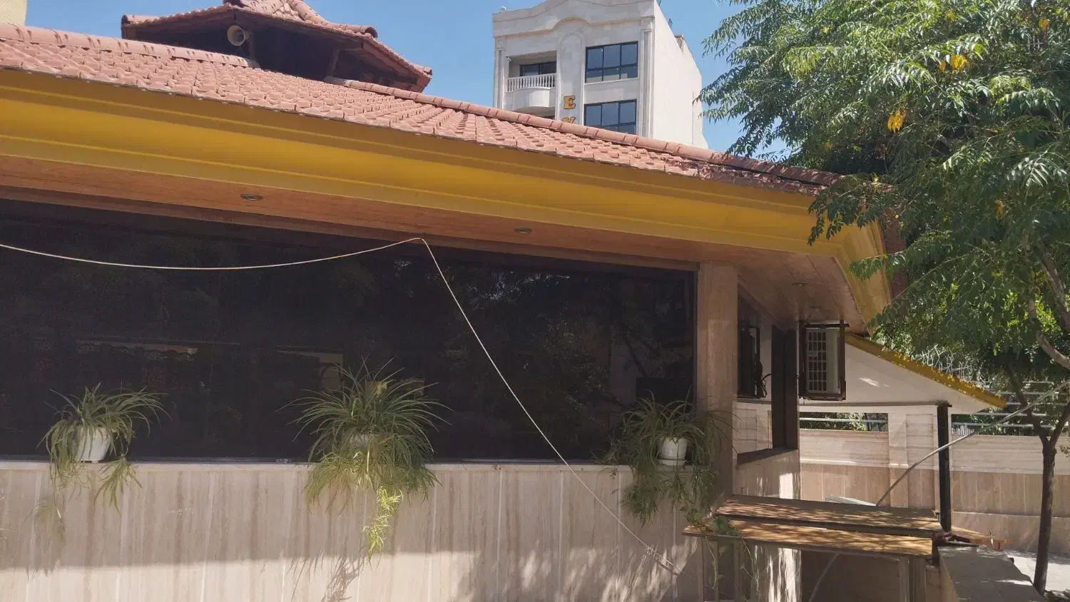 استخدام فروشنده خانم تریا دانشگاه|استخدام خدمات فروشگاه و رستوران|مشهد, شهید رضوی|دیوار