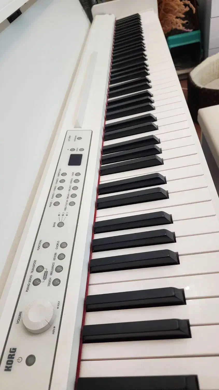 پیانو کرگ lp380 ژاپنی|پیانو، کیبورد، آکاردئون|شیراز, شهرک امیر کبیر|دیوار