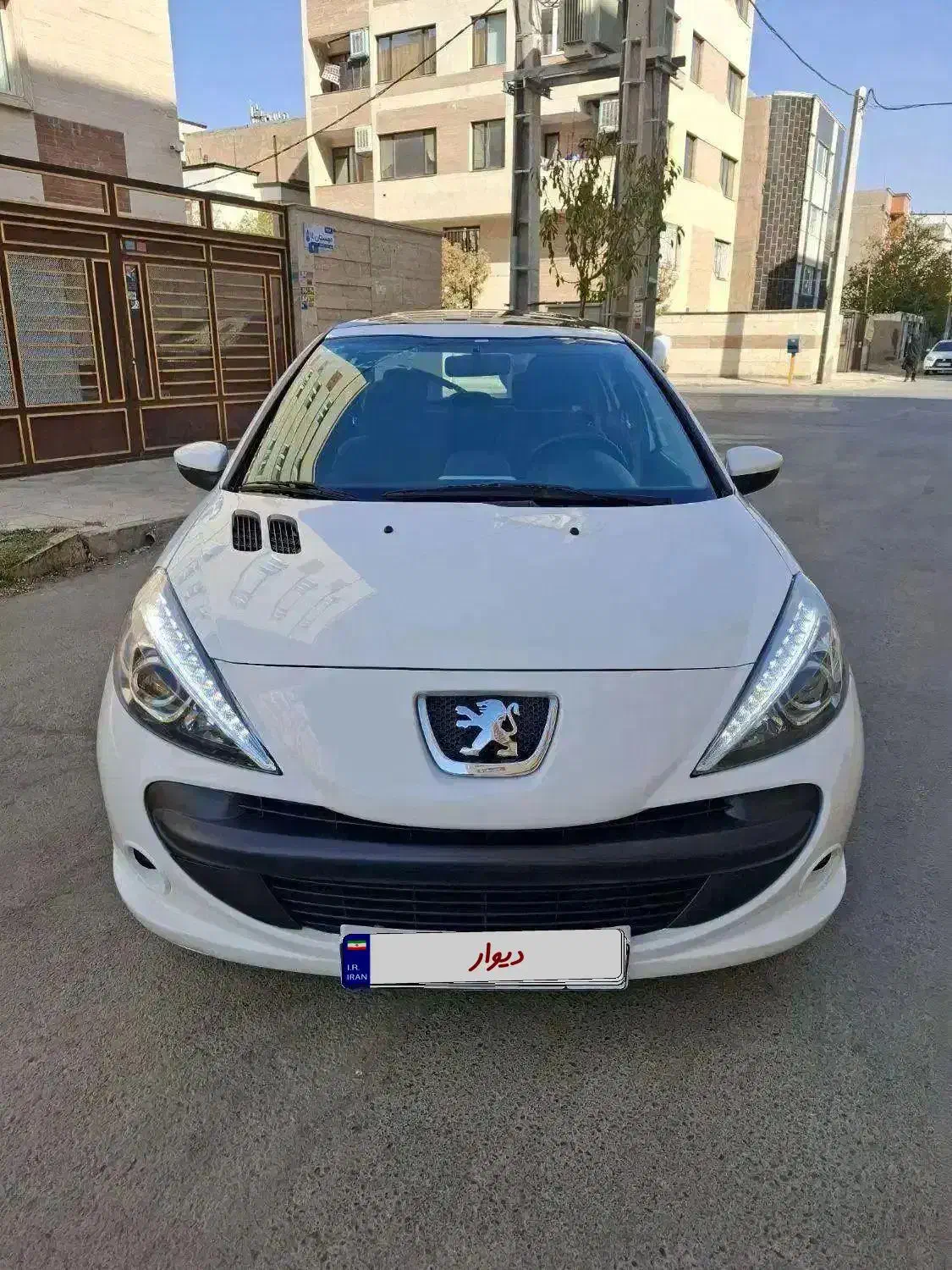 207 مدل 1402 بیرنگ|خودرو سواری و وانت|همدان, |دیوار