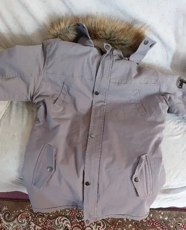 کاپشن|لباس|فولادشهر, C1|دیوار