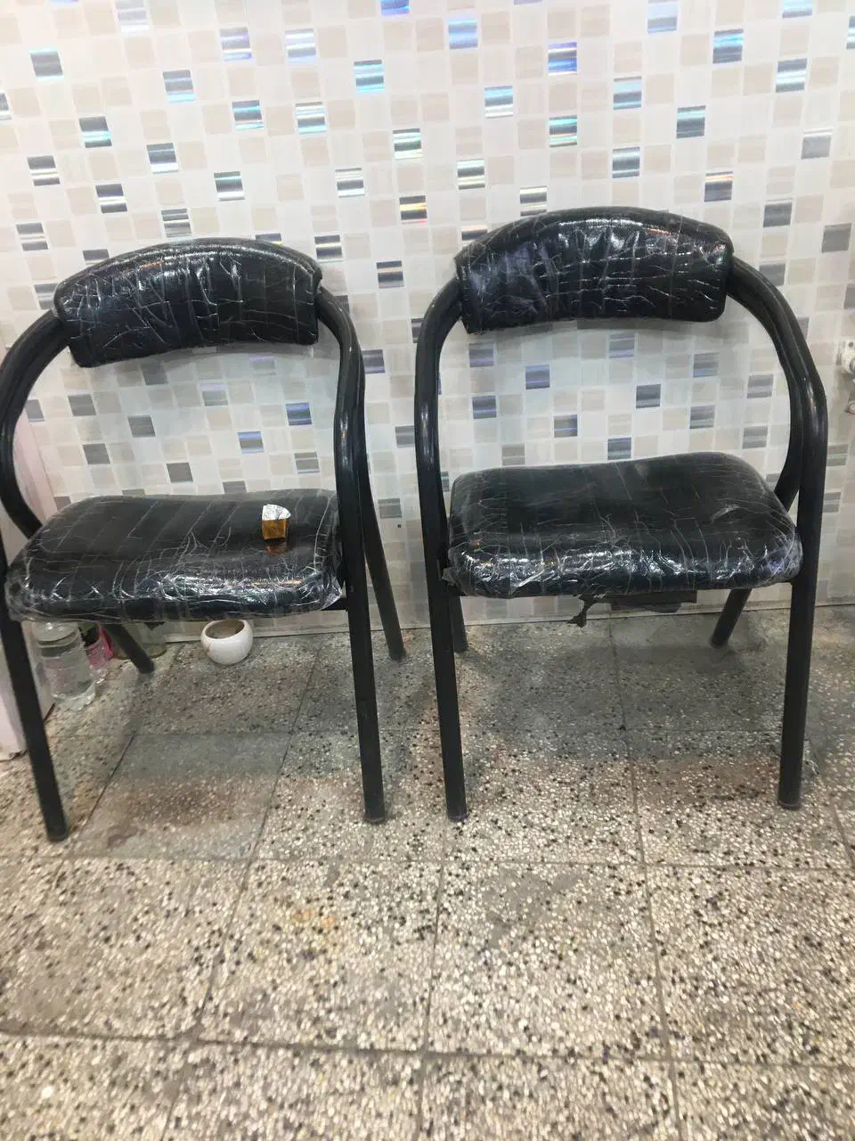 صندلیmp|دفتر کار|تربت‌حیدریه, نواب صفوی|دیوار