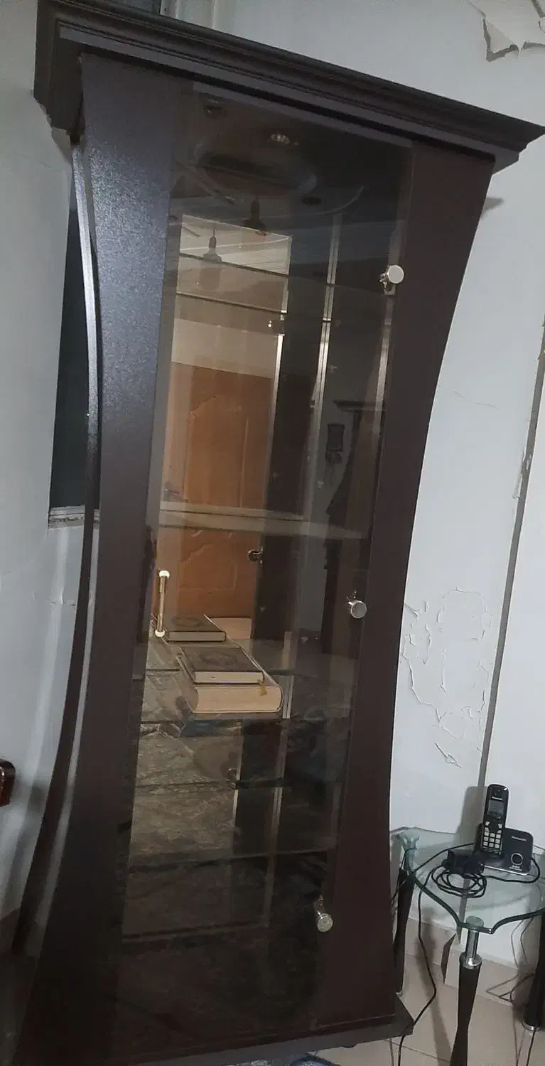 کمد ویترین در حد نو|بوفه، ویترین، کنسول|قرچک, مهدیه|دیوار