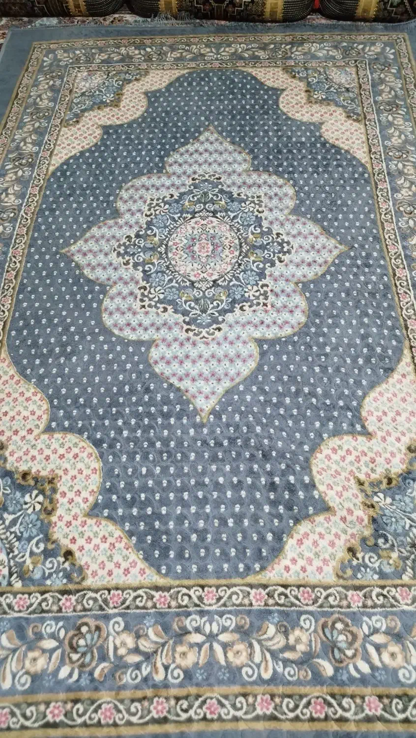 روفروشی 6متر مخملی یماه استفاده شده|فرش|ایرانشهر, |دیوار