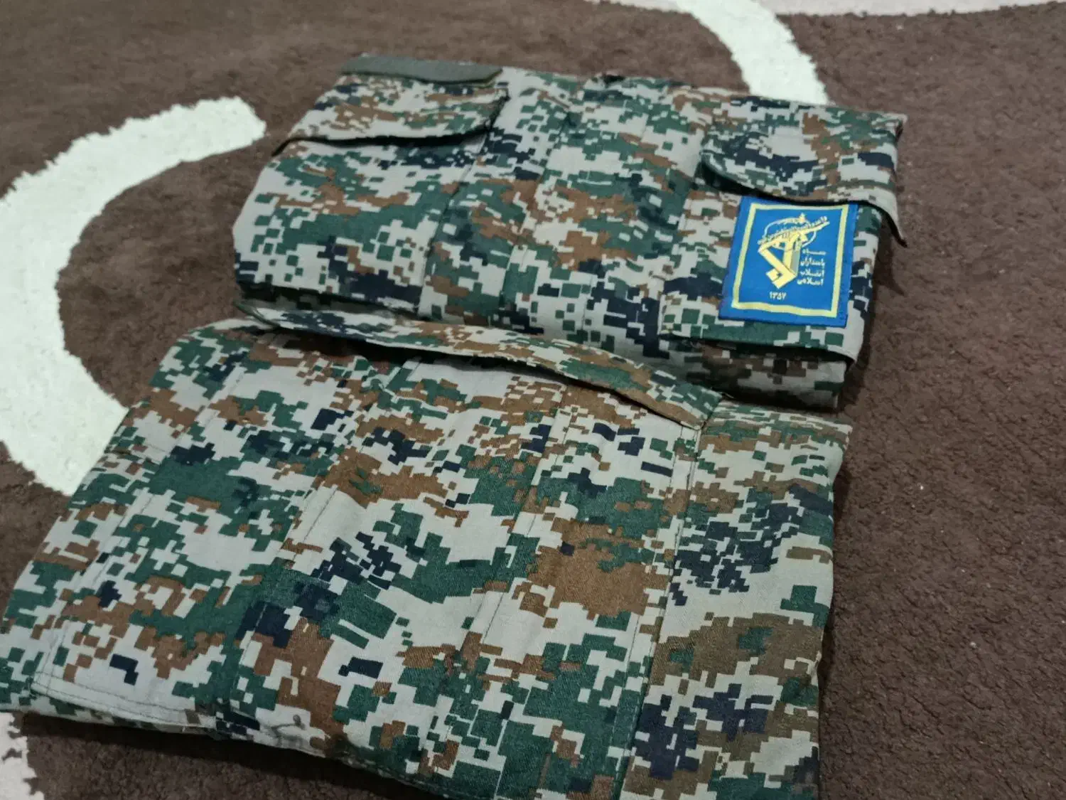 لباس نظامی بسیج|لباس|کرج, خرمدشت|دیوار