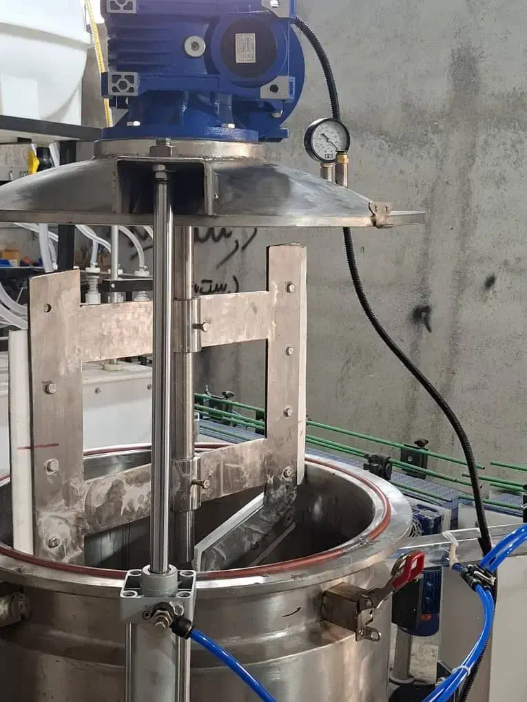 مخزن / میکسر/  استیل/ دوجداره .|ماشین‌آلات صنعتی|قدس, شهر‌قدس|دیوار