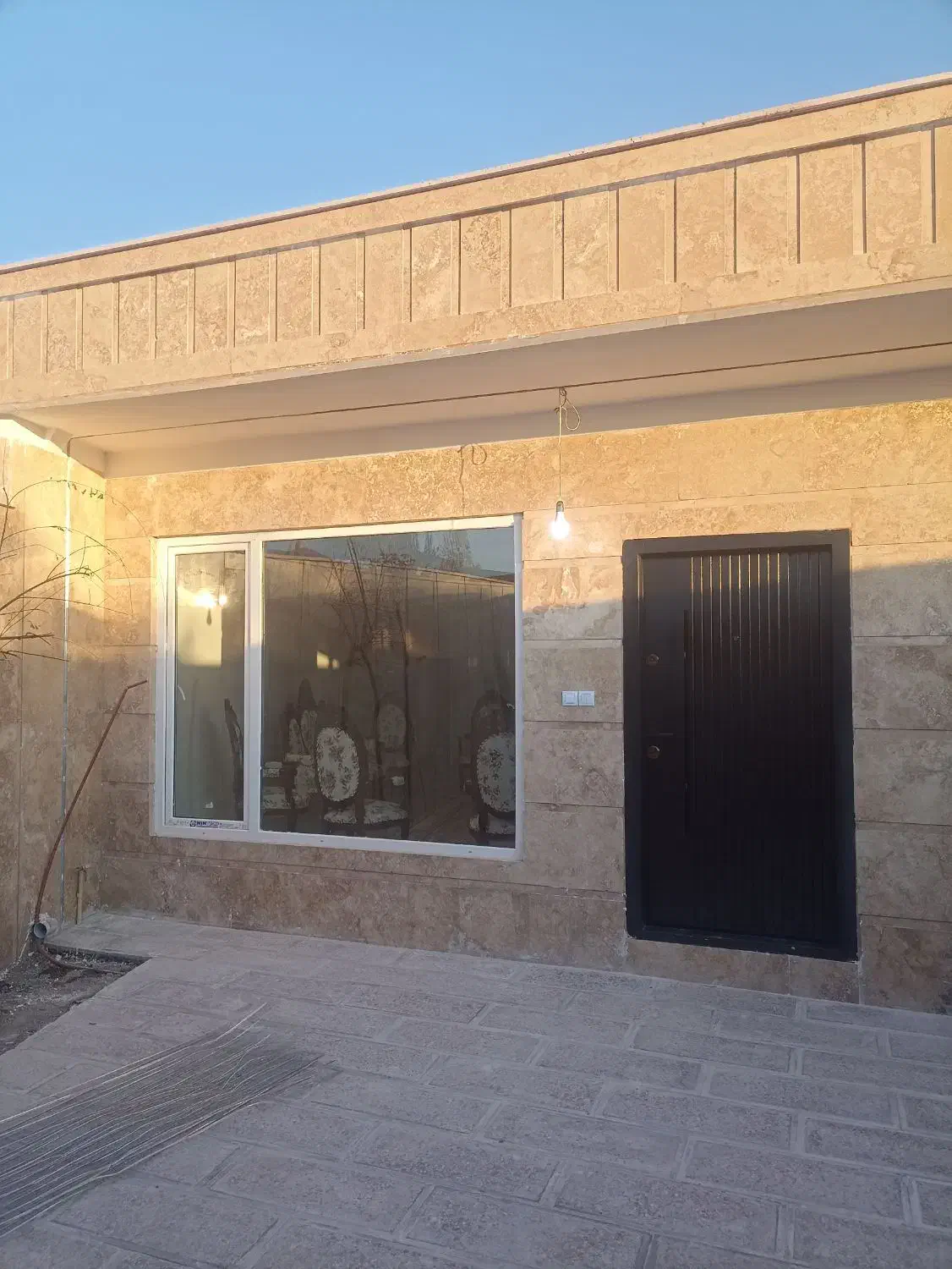 اجاره سوئیت|اجارهٔ کوتاه‌مدت آپارتمان و سوئیت|هشتگرد, فشند|دیوار