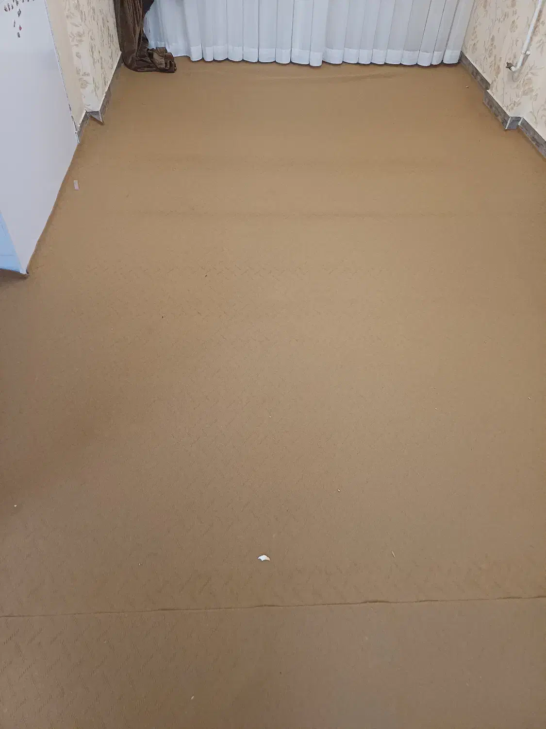 چهار تیکه موکت تمیز رنگ شکلاتی طرح دار|موکت|قروه, |دیوار