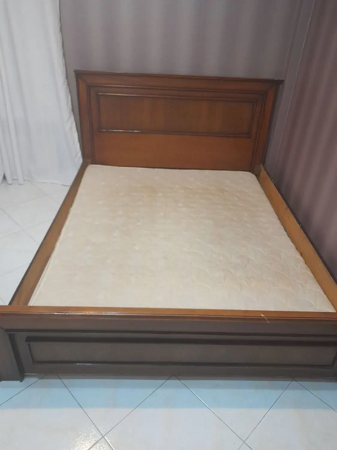 تخت خواب دو نفره با میز آینه و دوتا میز عسلی|تخت و سرویس خواب|تهران, شهرک بوعلی|دیوار