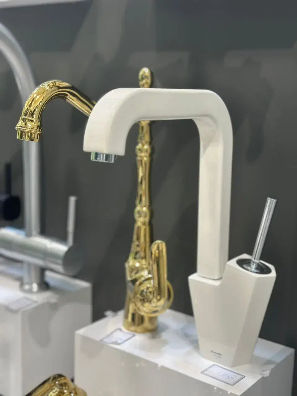 فروشگاه بهساز آبگرمن و شیرآلات|مصالح و تجهیزات ساختمان|کیش, |دیوار